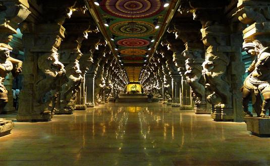 Aayiram Kaal Mandapam tour with Antilog Vacations at Madurai South India